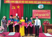 Đắk Lắk: 4 học sinh lớp 12 được kết nạp Đảng