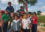 Cô giáo trường làng mơ dạy lập trình miễn phí cho học trò nghèo (vietnamnet)