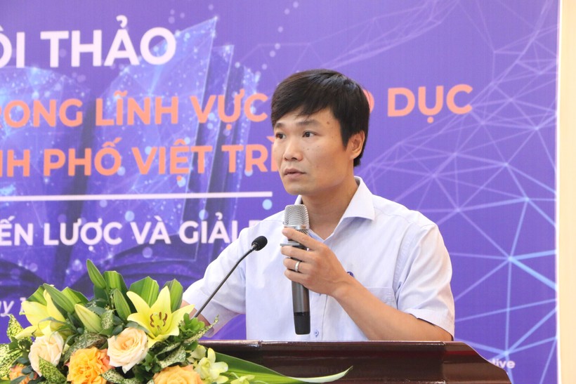 Ông Đào Mạnh Thắng - Trưởng Phòng GD&ĐT TP Việt Trì nhấn mạnh vai trò của công tác chuyển đổi số trong ngành giáo dục thành phố.