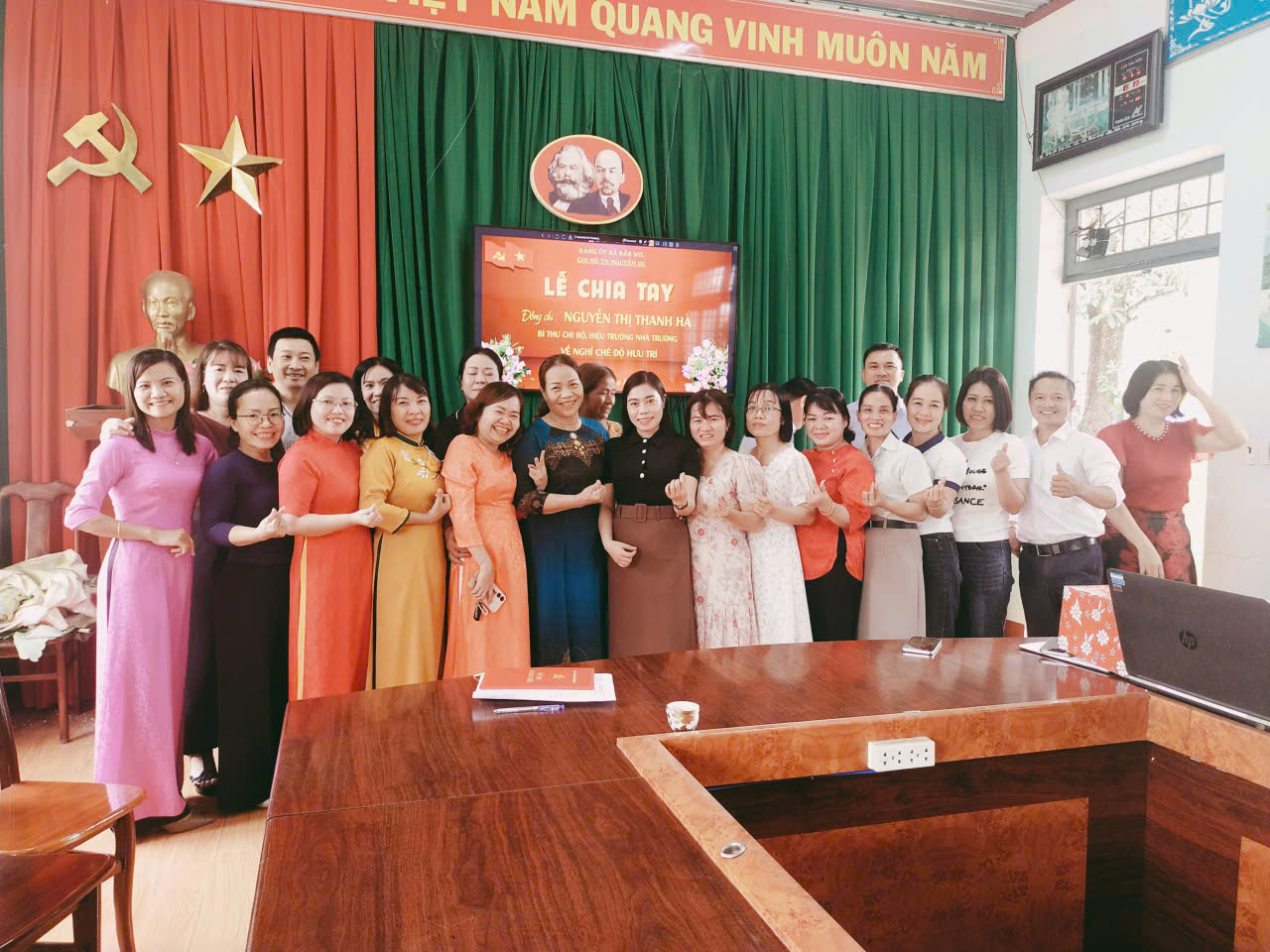 fe627b7934e8b9b6e0f9